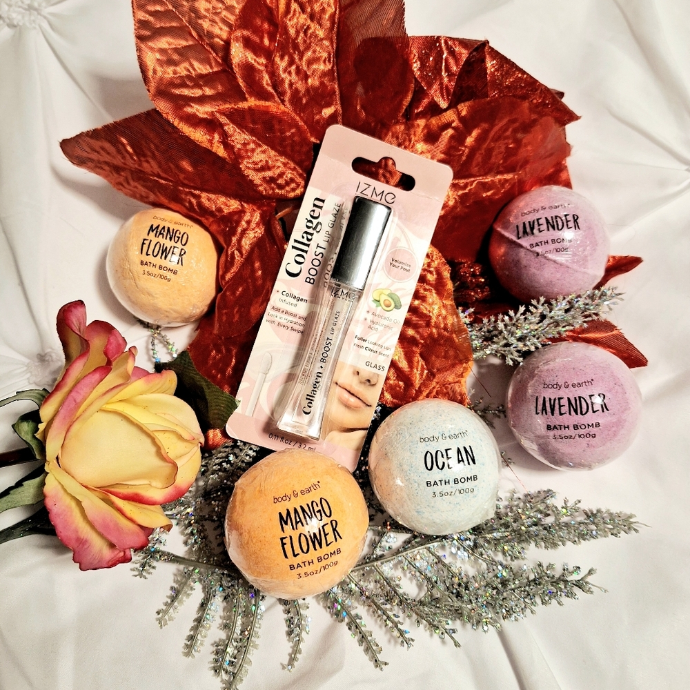 COLLAGEN BOOST LIP GLAZE and 5 BATH BOMBS